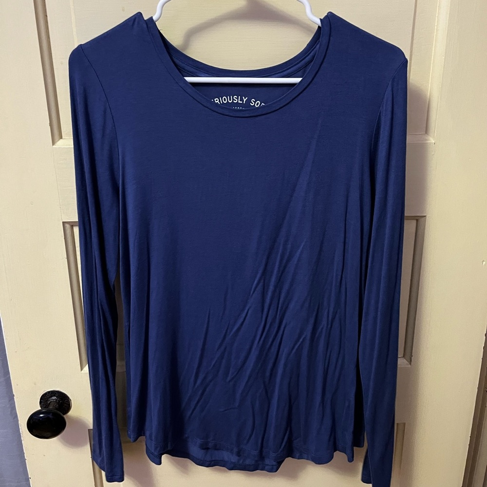 Blue long sleeve tee
